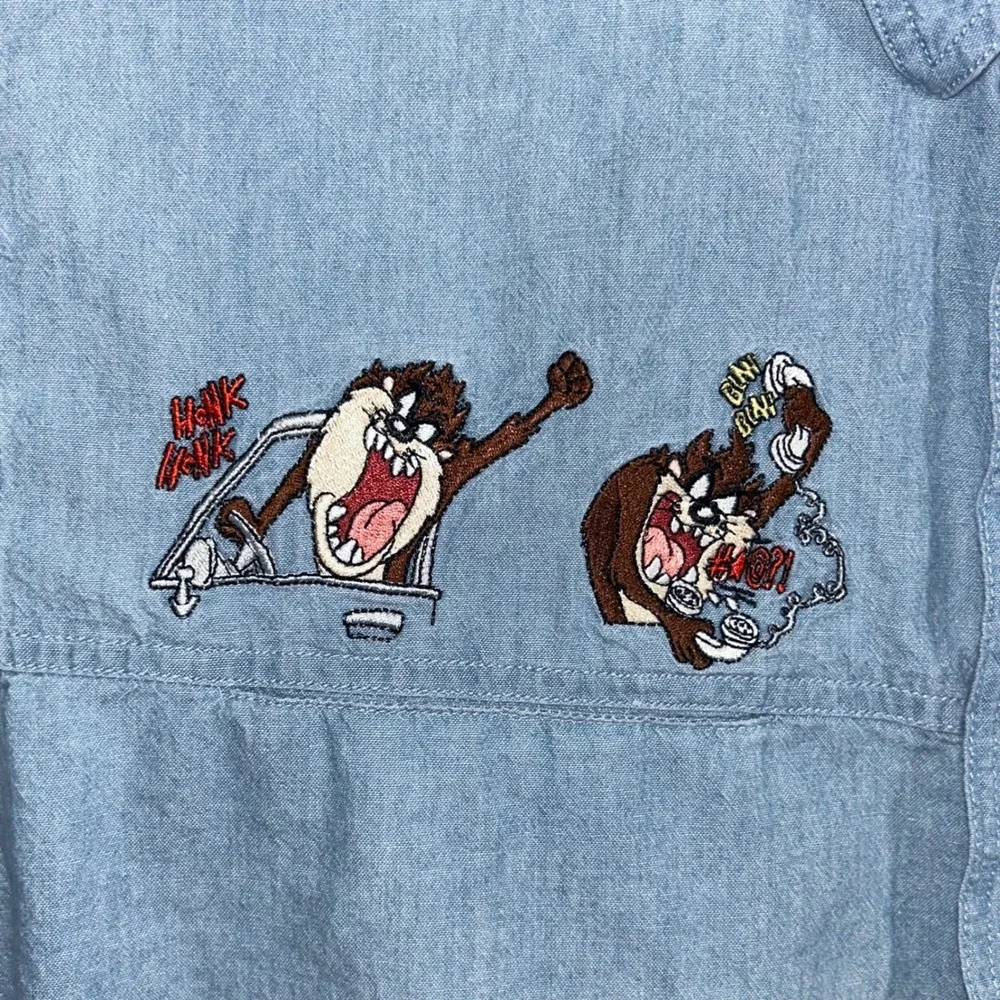 Vintage Warner Brothers Studio Taz Tasmanian Devil Denim Shirt Cartoon Medium - Picture 4 of 13